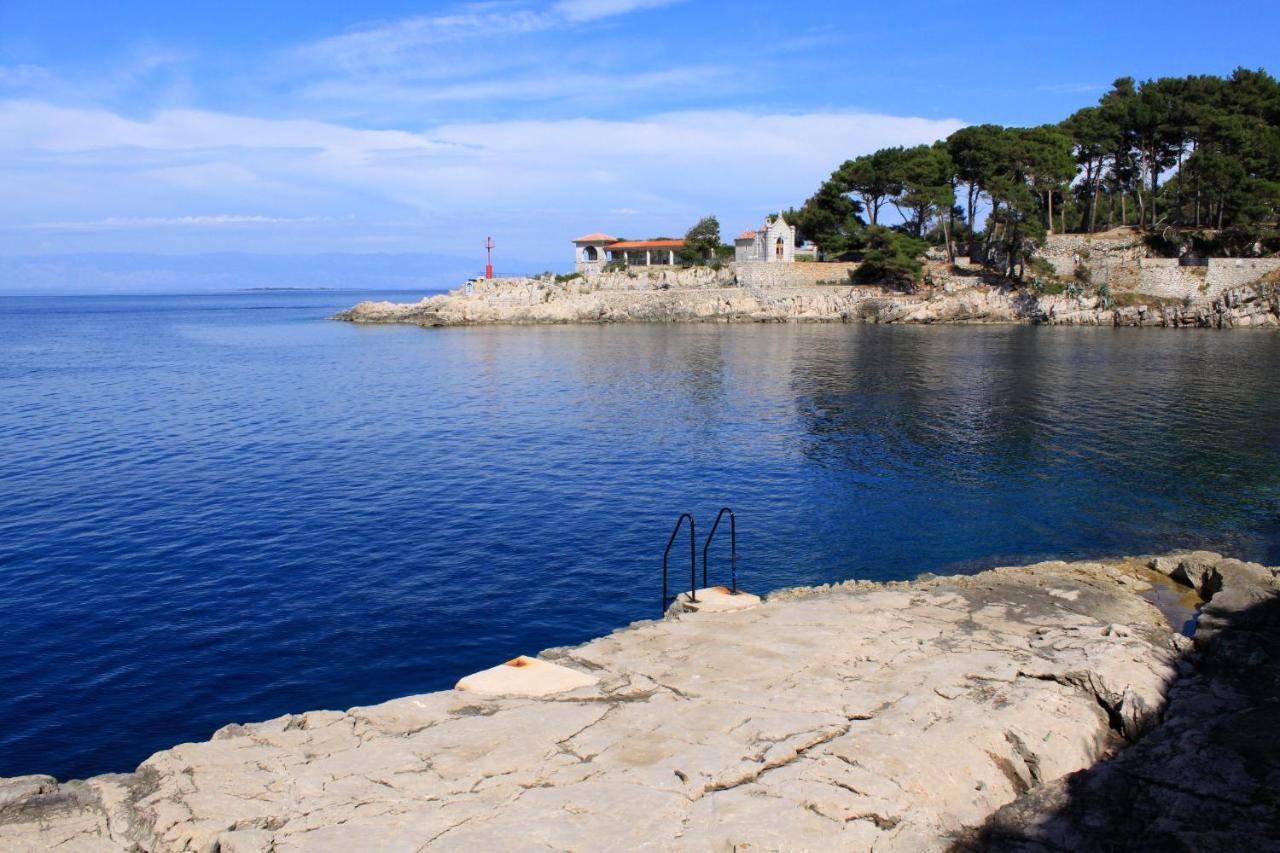 Apartments With A Parking Space Veli Losinj, Losinj - 8029 Exterior foto