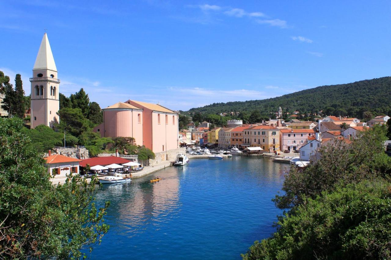 Apartments With A Parking Space Veli Losinj, Losinj - 8029 Exterior foto