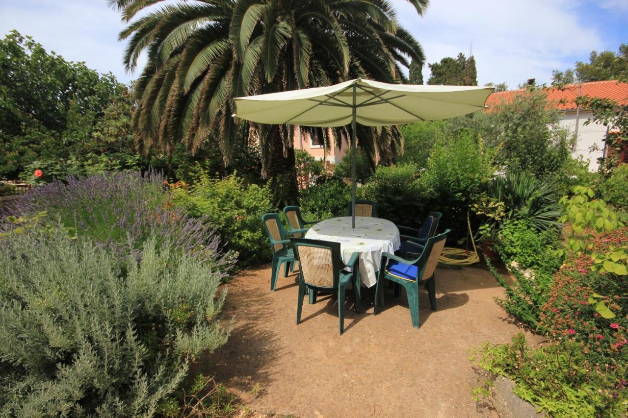 Apartments With A Parking Space Veli Losinj, Losinj - 8029 Exterior foto